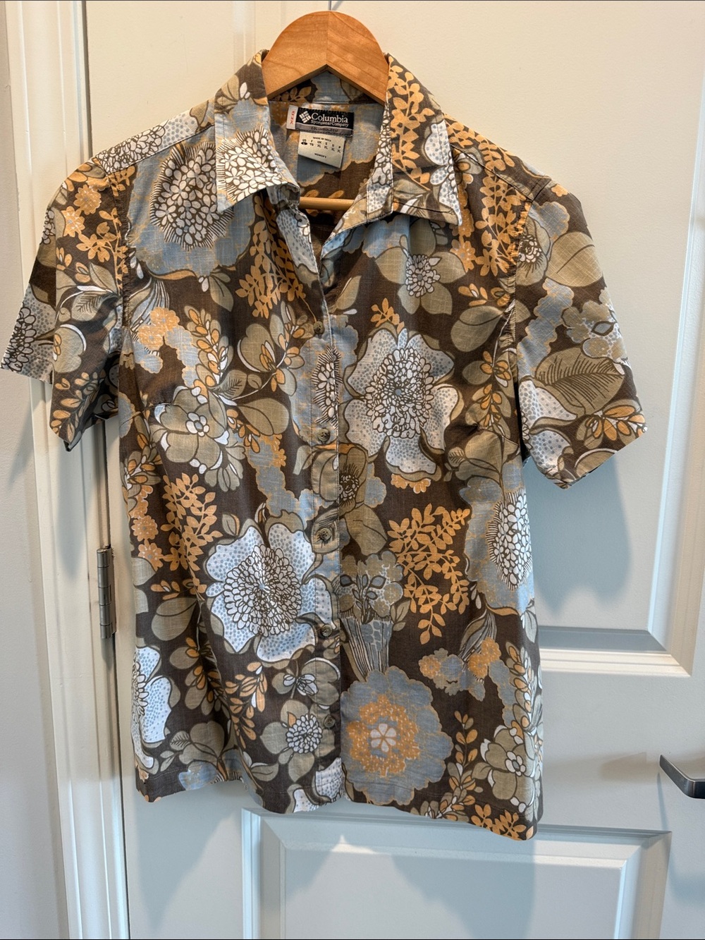 Columbia Women’s Large Floral Button Front Shirt Brown Blue 100% Cotton